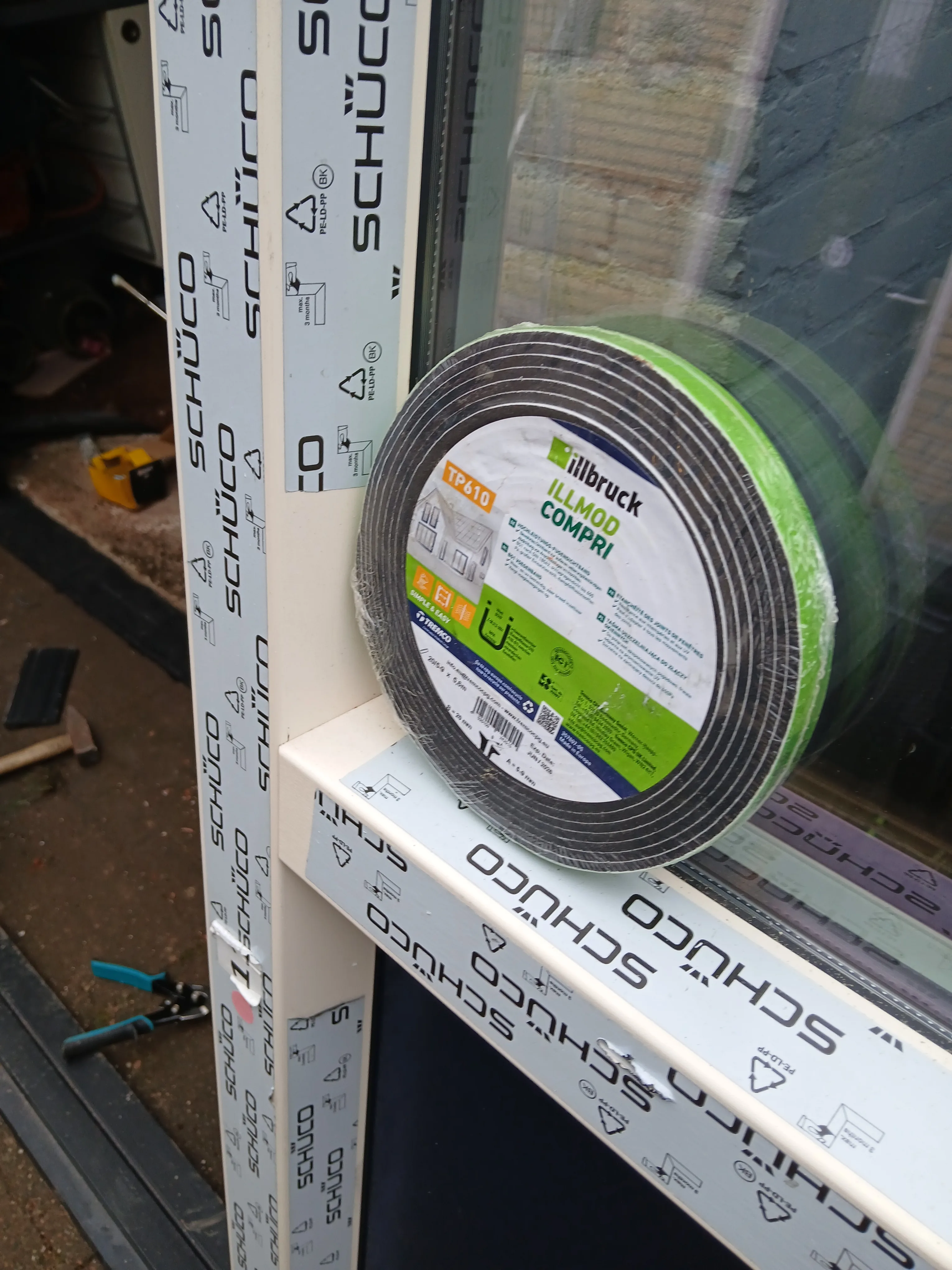Bouwmaterialen voor raam- en deurinstallatie