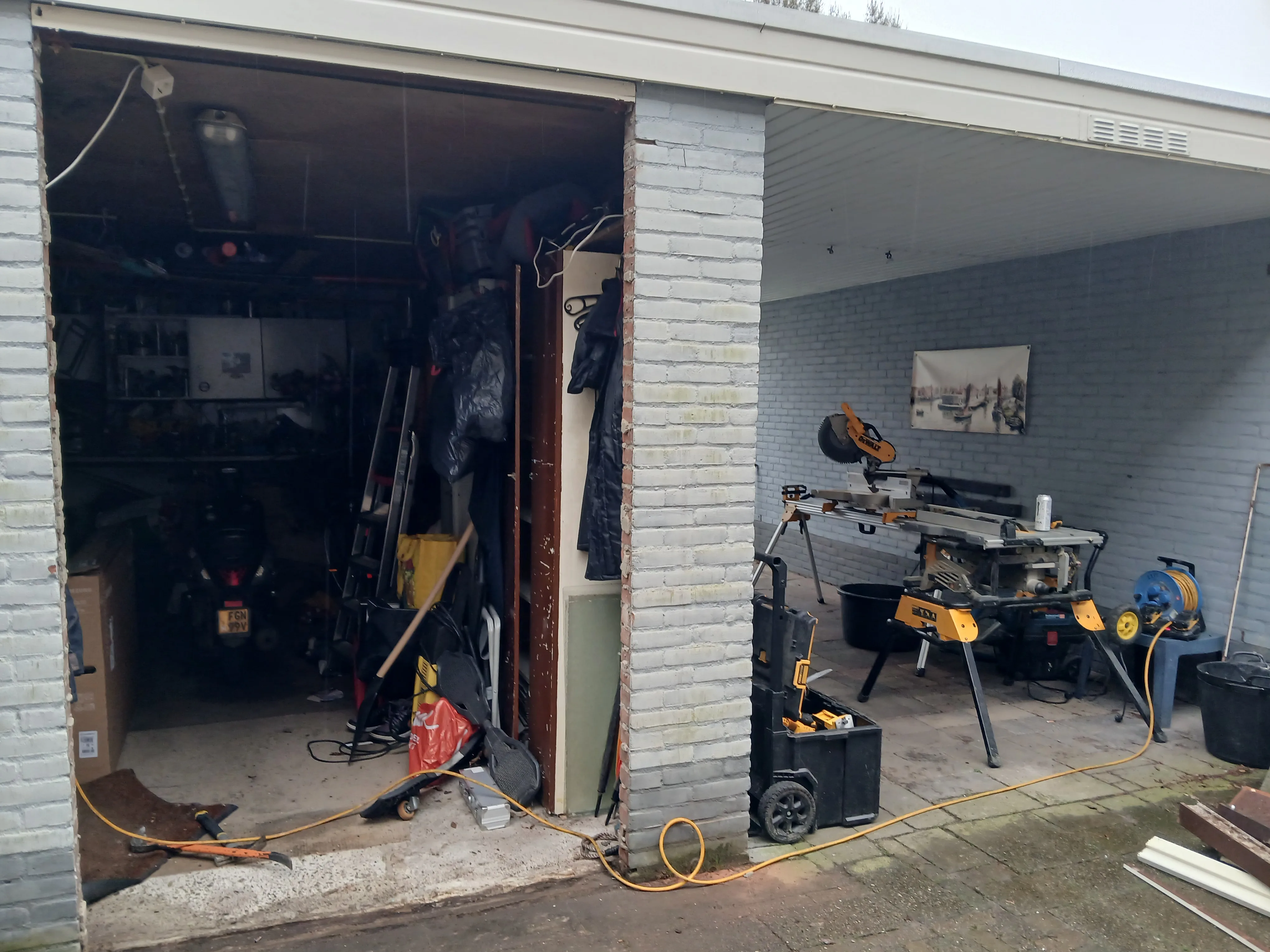 Professionele werkplaats met bouwgereedschap