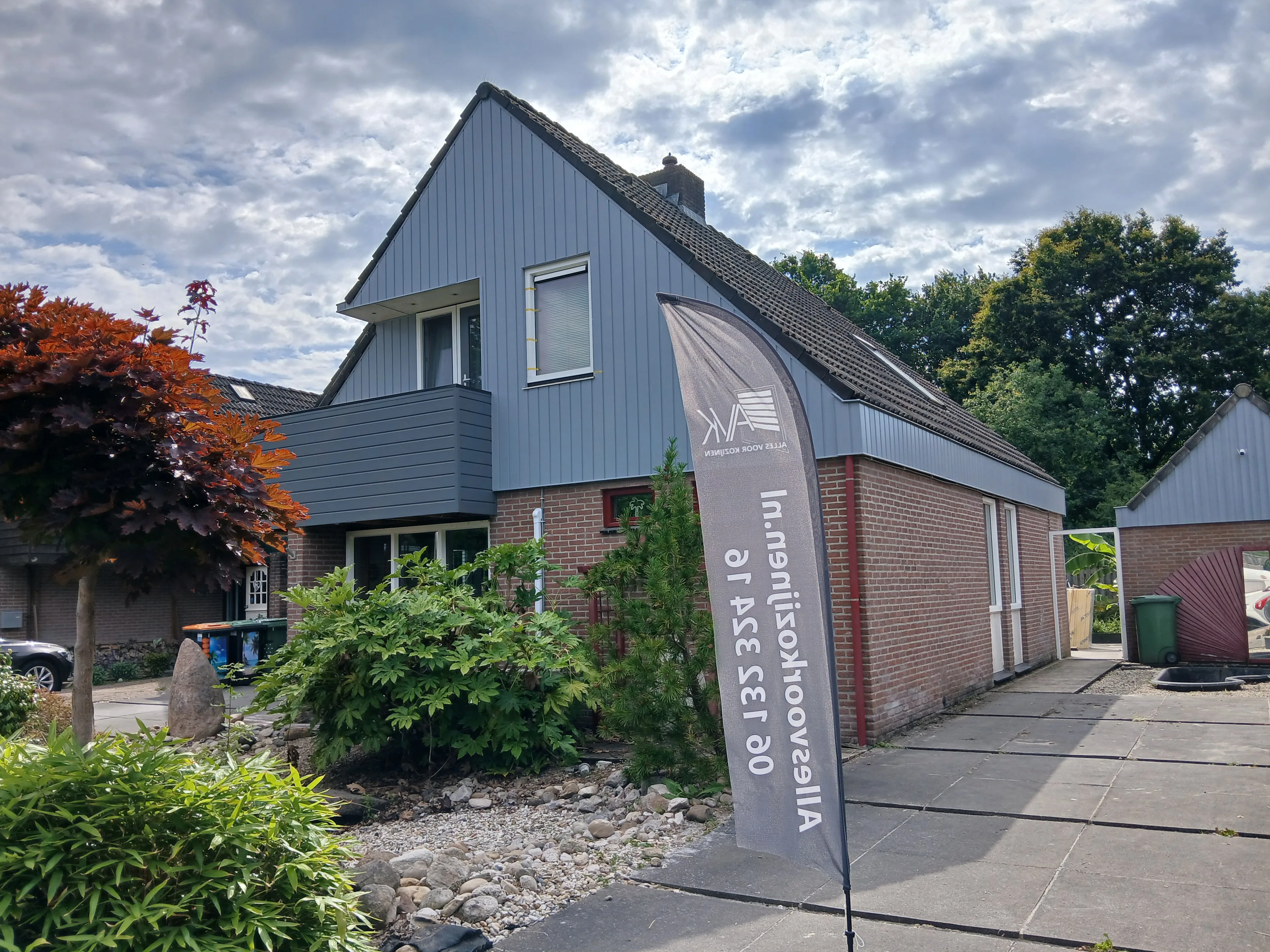 Gerenoveerde woning met moderne ramen