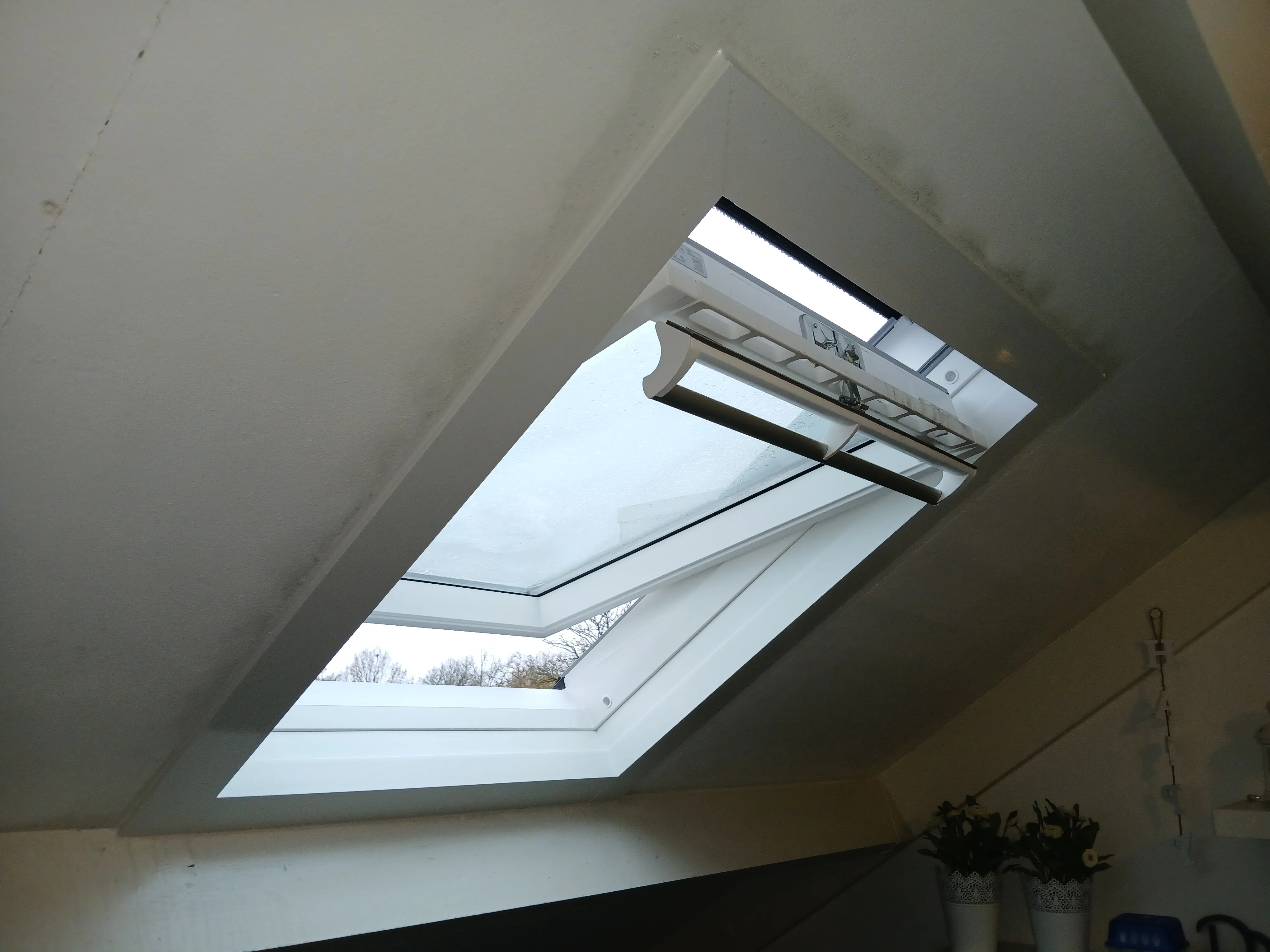 Dakraam met ventilatie in plafond